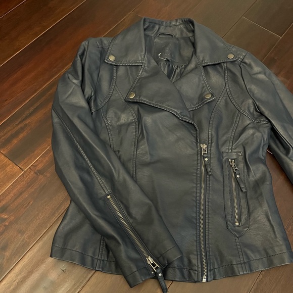 Max Studio Leather Jacket! NEW - Picture 5 of 8
